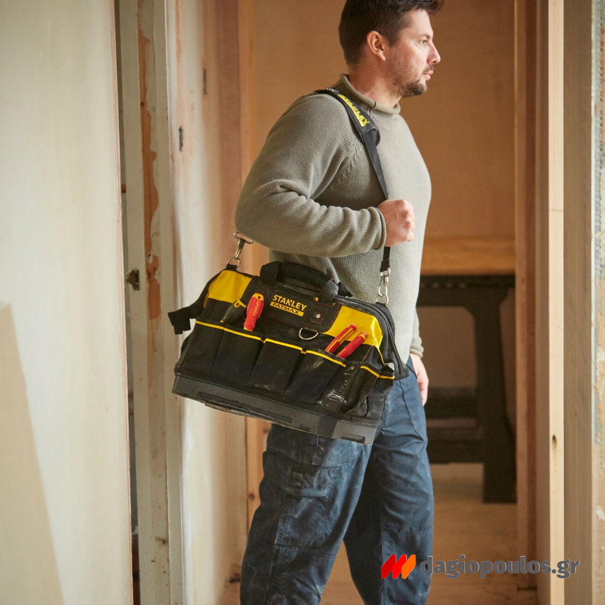 Stanley 1-93-950 Εργαλειοθήκη Τσάντα Κλειστού Τύπου Υφασμάτινη 18"