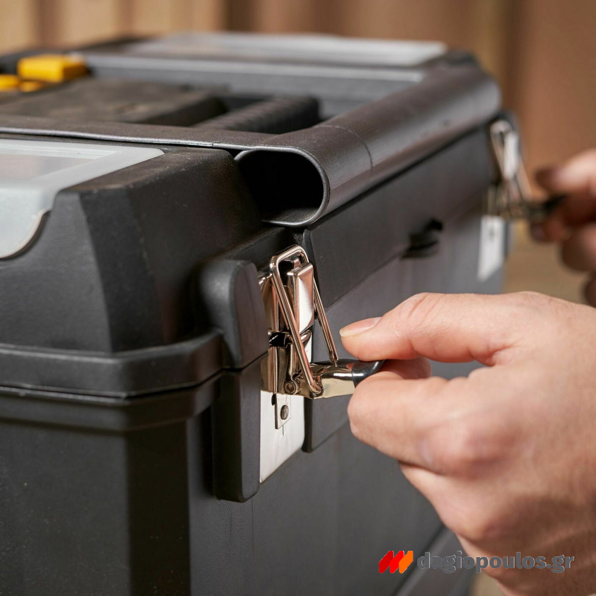 Stanley 1-93-968 Εργαλειοθήκη Κλειστή Τροχήλατη