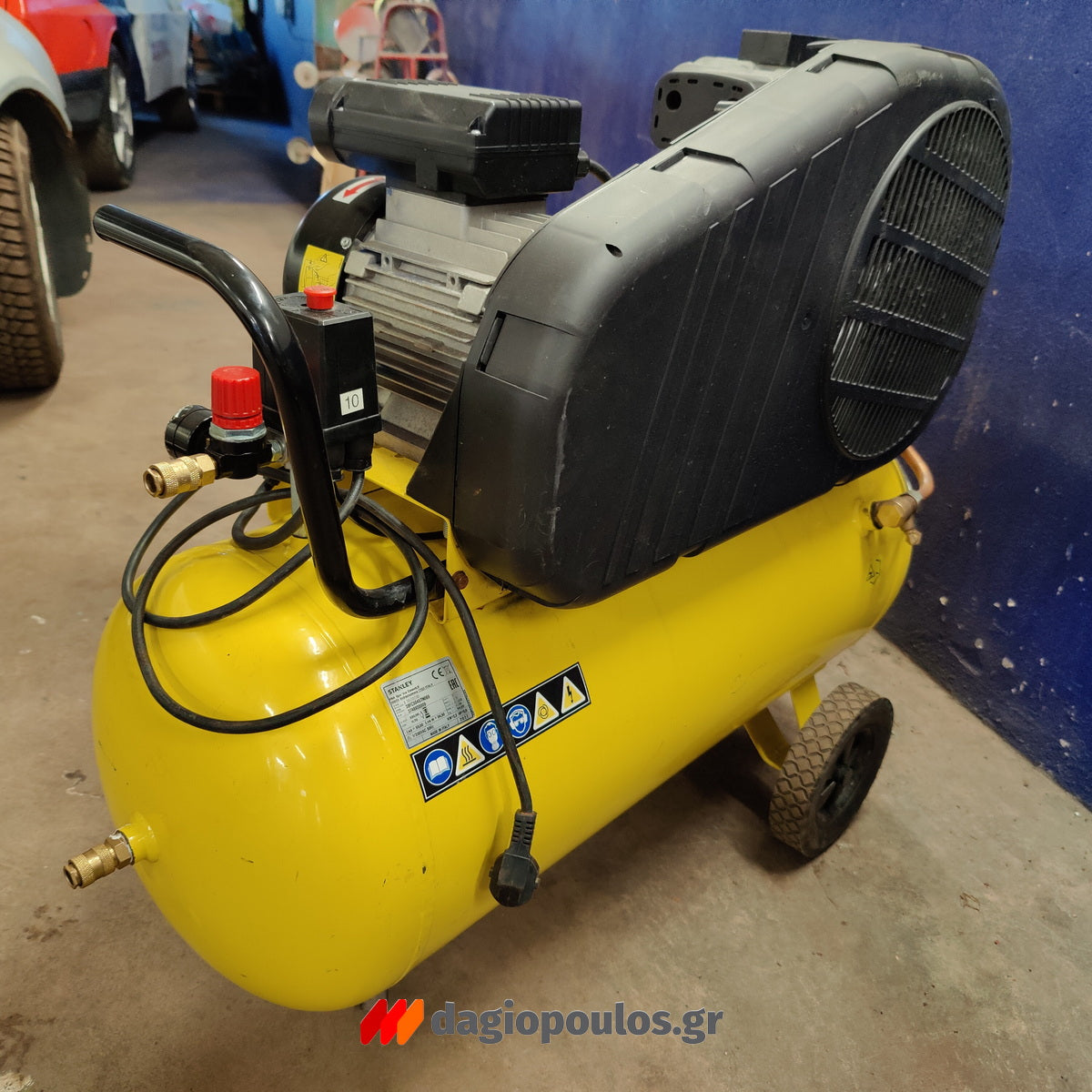 Stanley B 345/10/100 Αεροσυμπιεστής Κομπρεσέρ Αέρα Με Ιμάντα 3.0Hp 100Lit