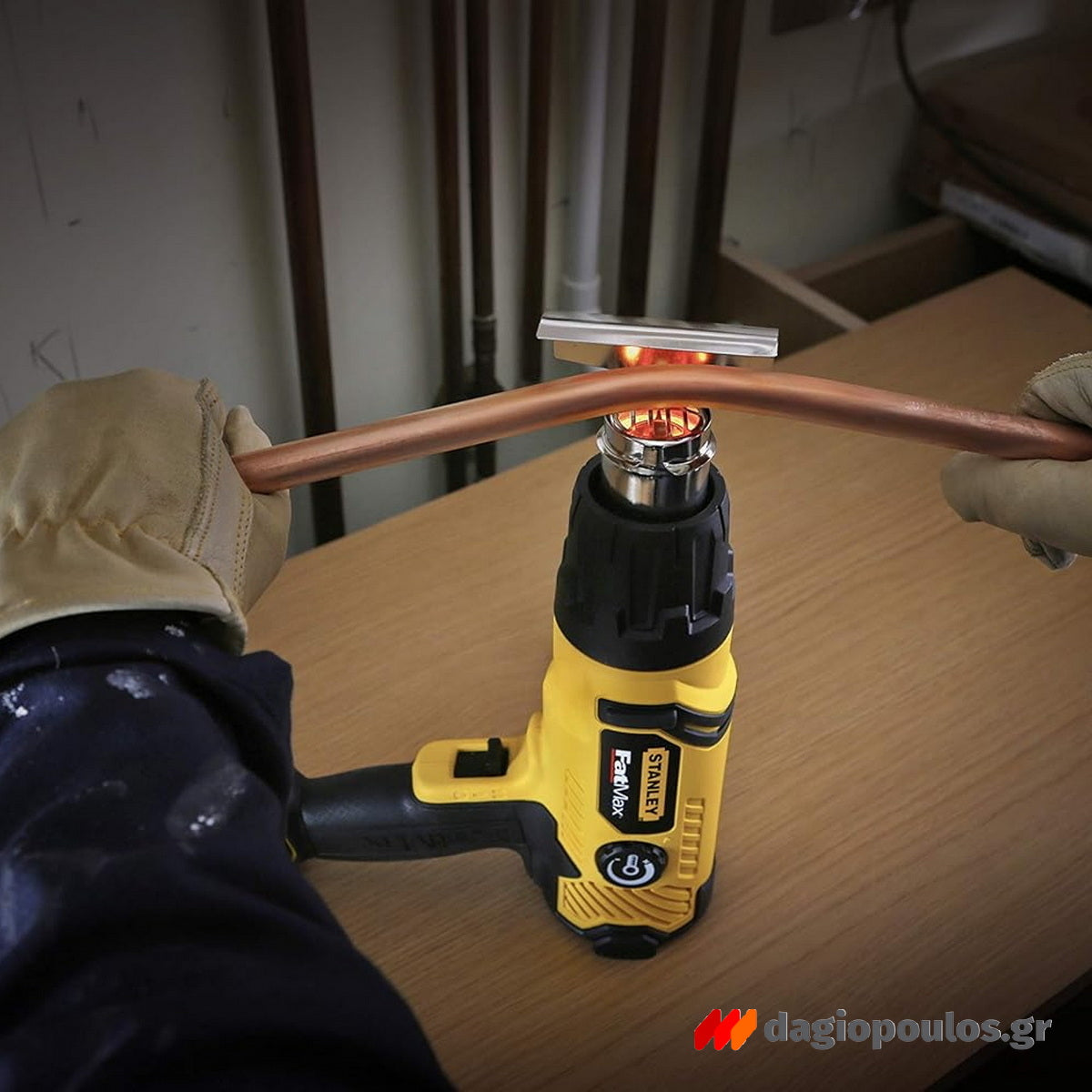 Stanley FME670K-QS Ηλεκτρικό Πιστόλι Θερμού Αέρα 2000W Με Βαλίτσα