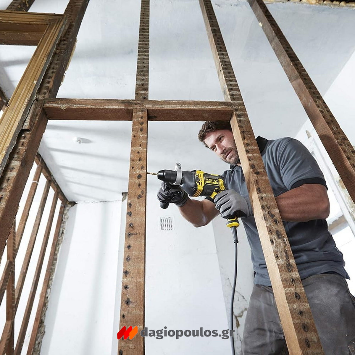 Stanley FMEH850K-QS Ηλεκτρικό Κρουστικό Δράπανο 850W Με Βαλίτσα