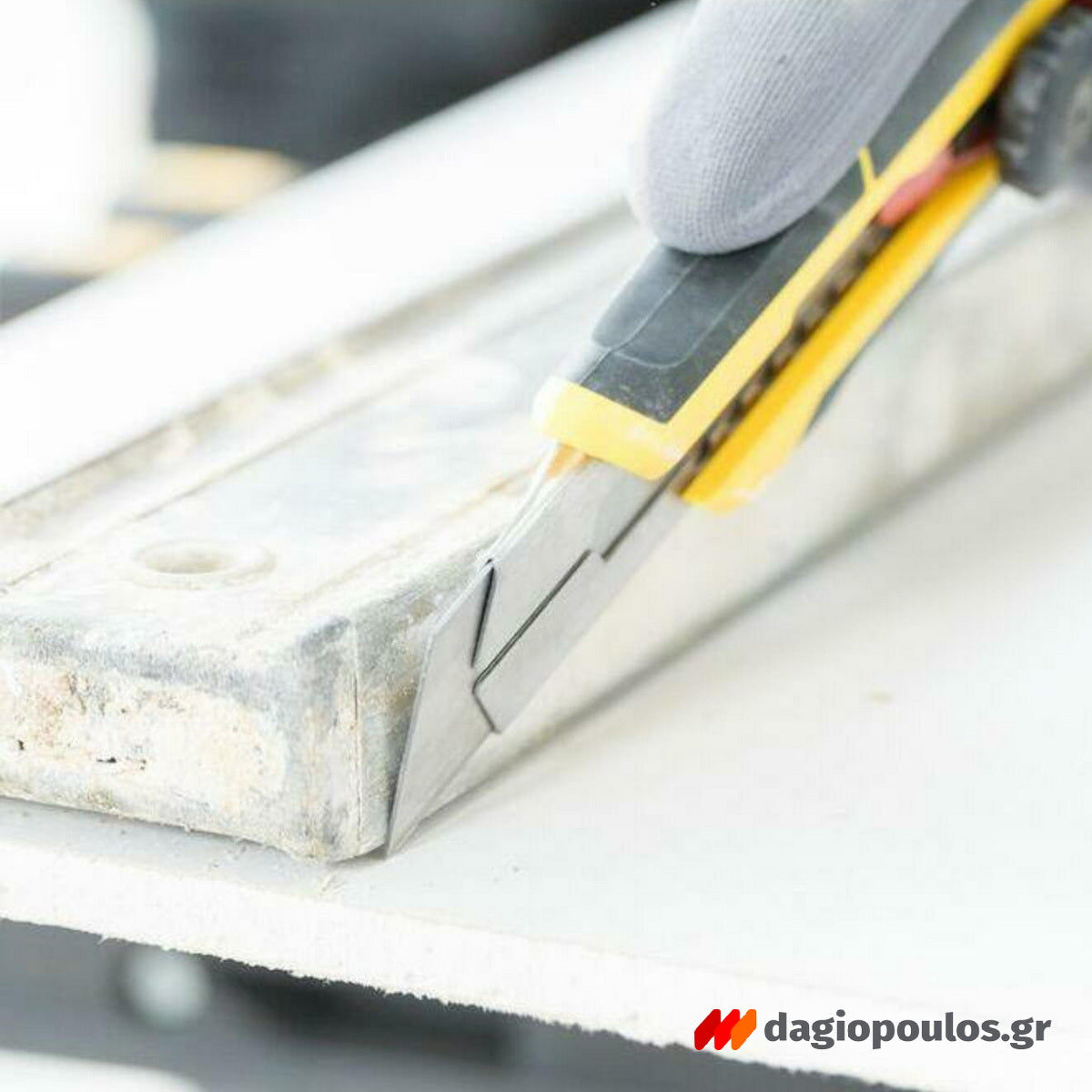 Stanley FMHT10330-0 Μαχαίρι Κόφτης Μοκέτας (Φαλτσέτα) Με Ροδέλα & Λάμα 18mm