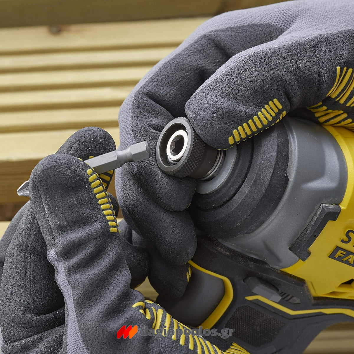 Stanley SFMCF810D2K-QW V20 Brushless Παλμικό Κατσαβίδι Μπαταρίας 18V Li-Ion 170Nm Με 2 Μπαταρίες 2.0Ah & Βαλίτσα ProStack™