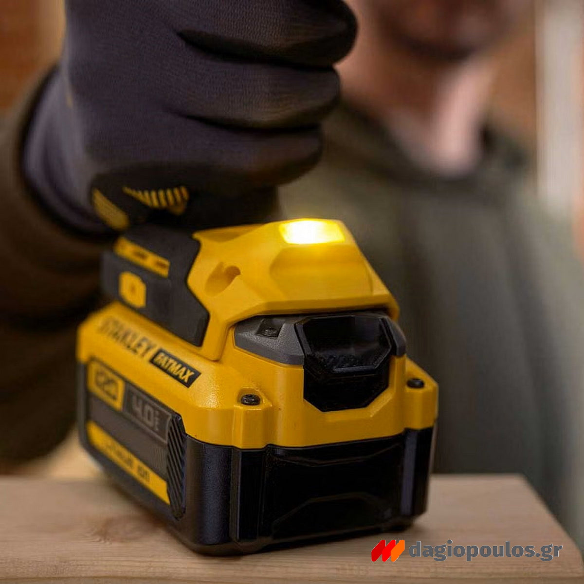 Stanley SFMCF940Μ1-QW Fatmax V20 Brushless Μπουλονόκλειδο Μπαταρίας 18V Li-Ion 1/2" 949Nm Με Μπαταρία 4.0Ah & Τσάντα Μεταφοράς