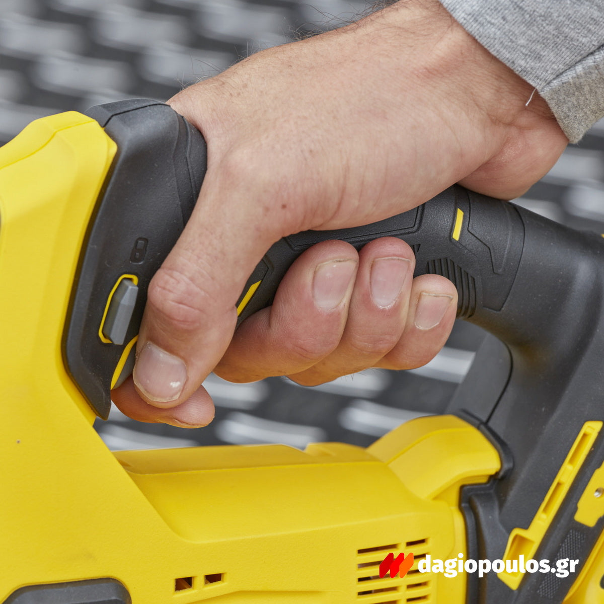 Stanley SFMCS600M2K-QW V20 Σέγα Μπαταρίας 18V Li-Ion Με 2 Μπαταρίες 4.0Ah & Βαλίτσα