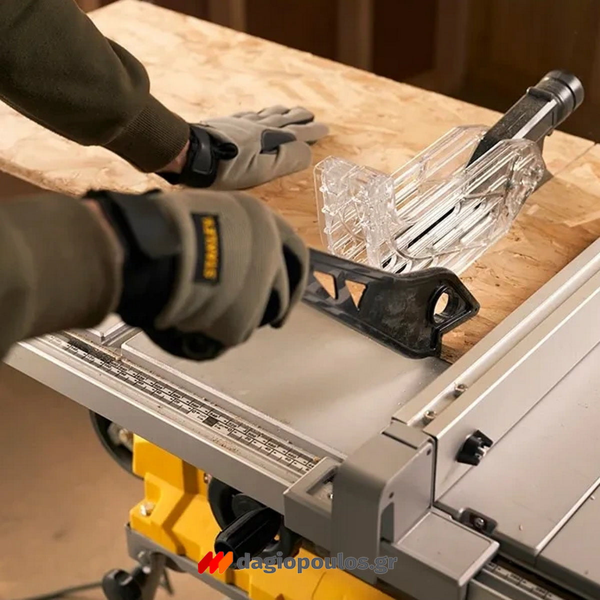 Stanley SST1800 Ηλεκτρικό Δισκοπρίονο Πάγκου 1800W 254mm