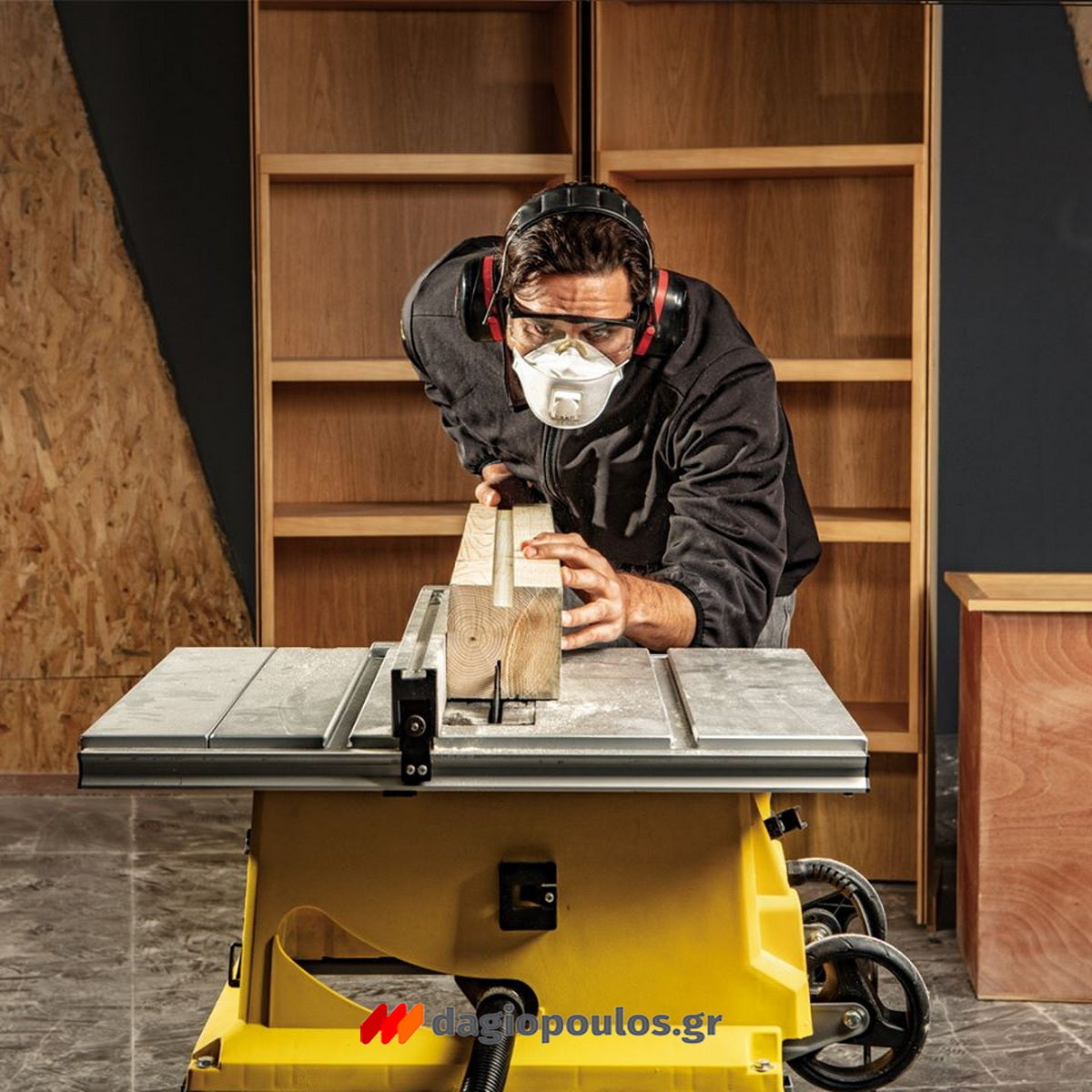 Stanley SST1800 Ηλεκτρικό Δισκοπρίονο Πάγκου 1800W 254mm