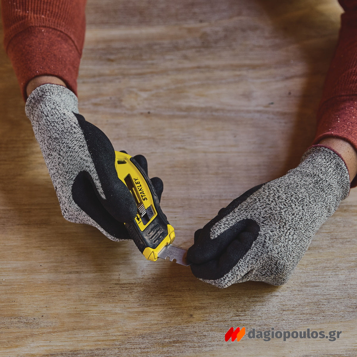 Stanley STHT10432-0 Μαχαίρι (Φαλτσέτα) 132mm Με Τραπεζοειδή Λάμα