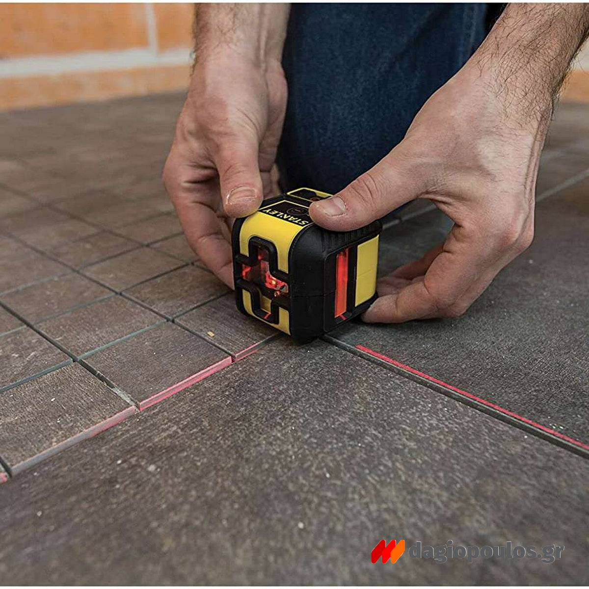 Stanley STHT77502-1 CROSS 90 Αλφάδι Laser Κόκκινης Γραμμής Σταυρού και Επιπλέον Κάθετης Γραμμής