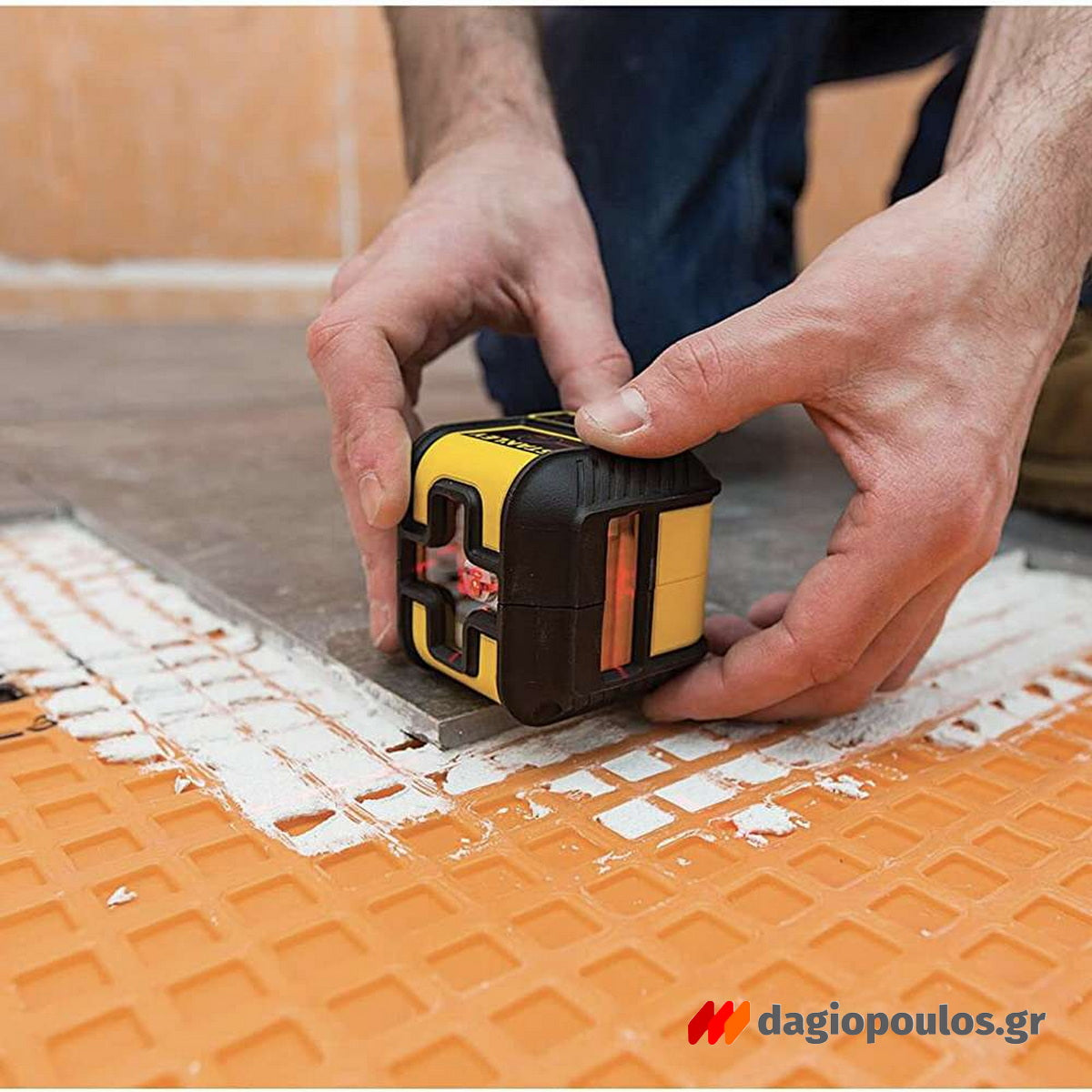 Stanley STHT77502-1 CROSS 90 Αλφάδι Laser Κόκκινης Γραμμής Σταυρού και Επιπλέον Κάθετης Γραμμής