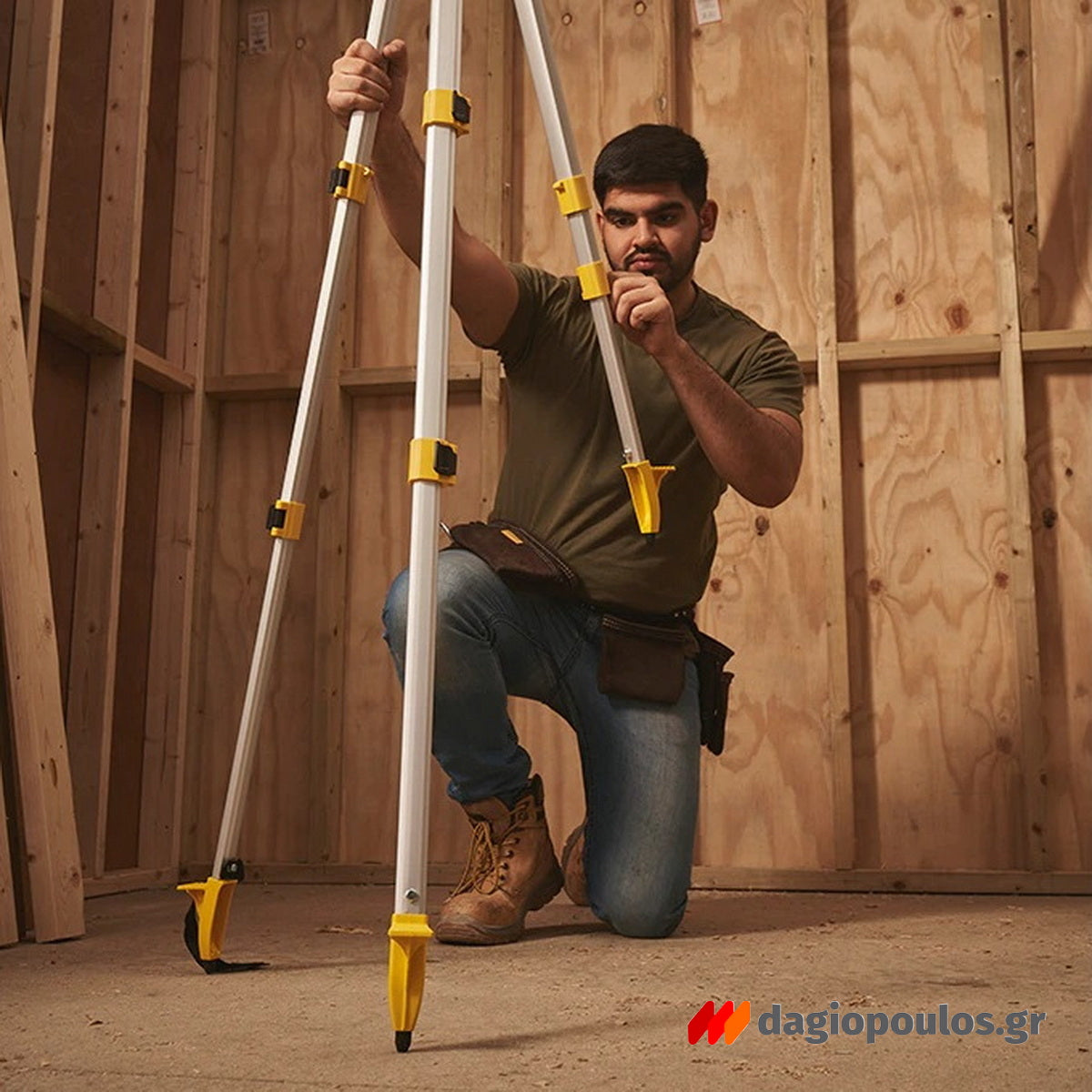 Stanley STHT77625-1 Τρίποδο Αλουμινίου Στερέωσης Αλφαδιών Laser & Άλλων Οργάνων Μέτρησης