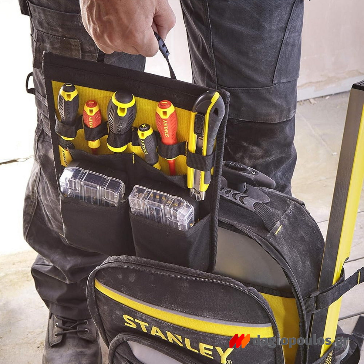 Stanley STST83307-1 Εργαλειοθήκη Κλειστού Τύπου Τροχήλατη Με Χειρολαβή - Σακίδιο Πλάτης