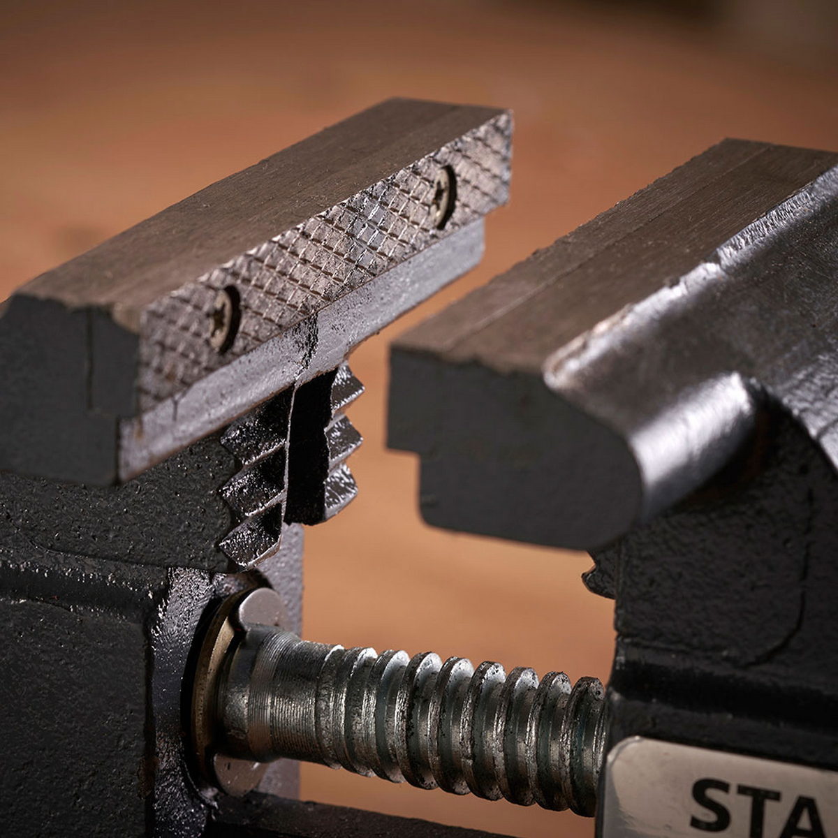 Stanley 1-83-065 Μέγγενη Πάγκου για Ελαφριές Εργασίες 4.5'' 112.5mm