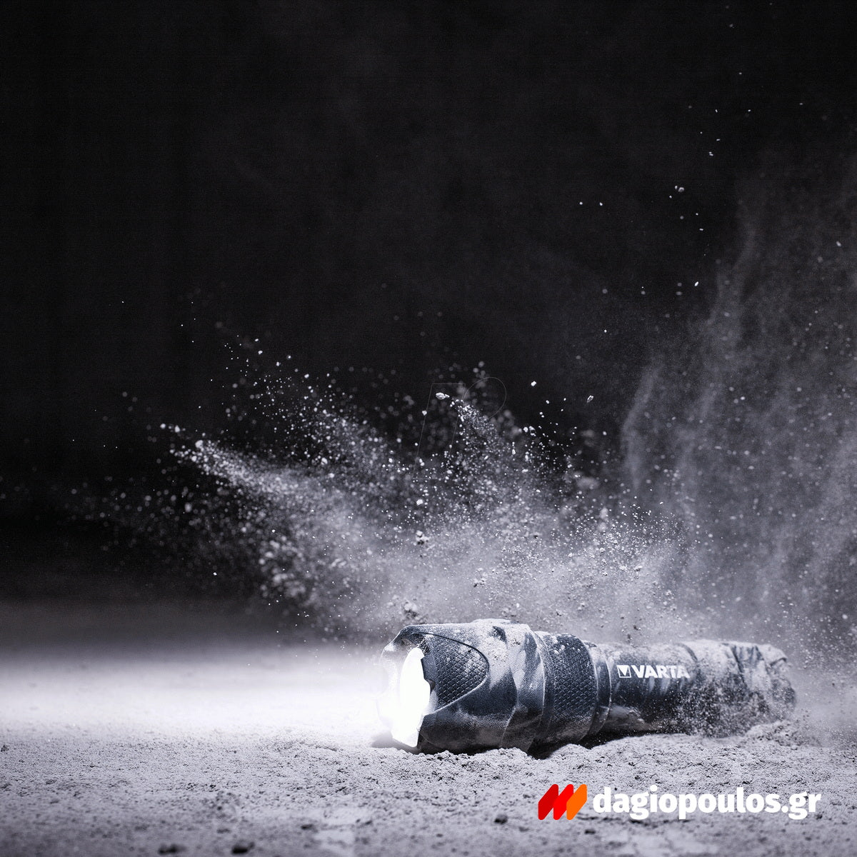 Varta Indestructible F10 Pro Led Φακός Χειρός 300 Lumens