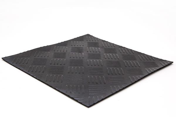 Δάπεδο Καουτσούκ 9005 Checker Λαμαρίνα 3mm 1.5m