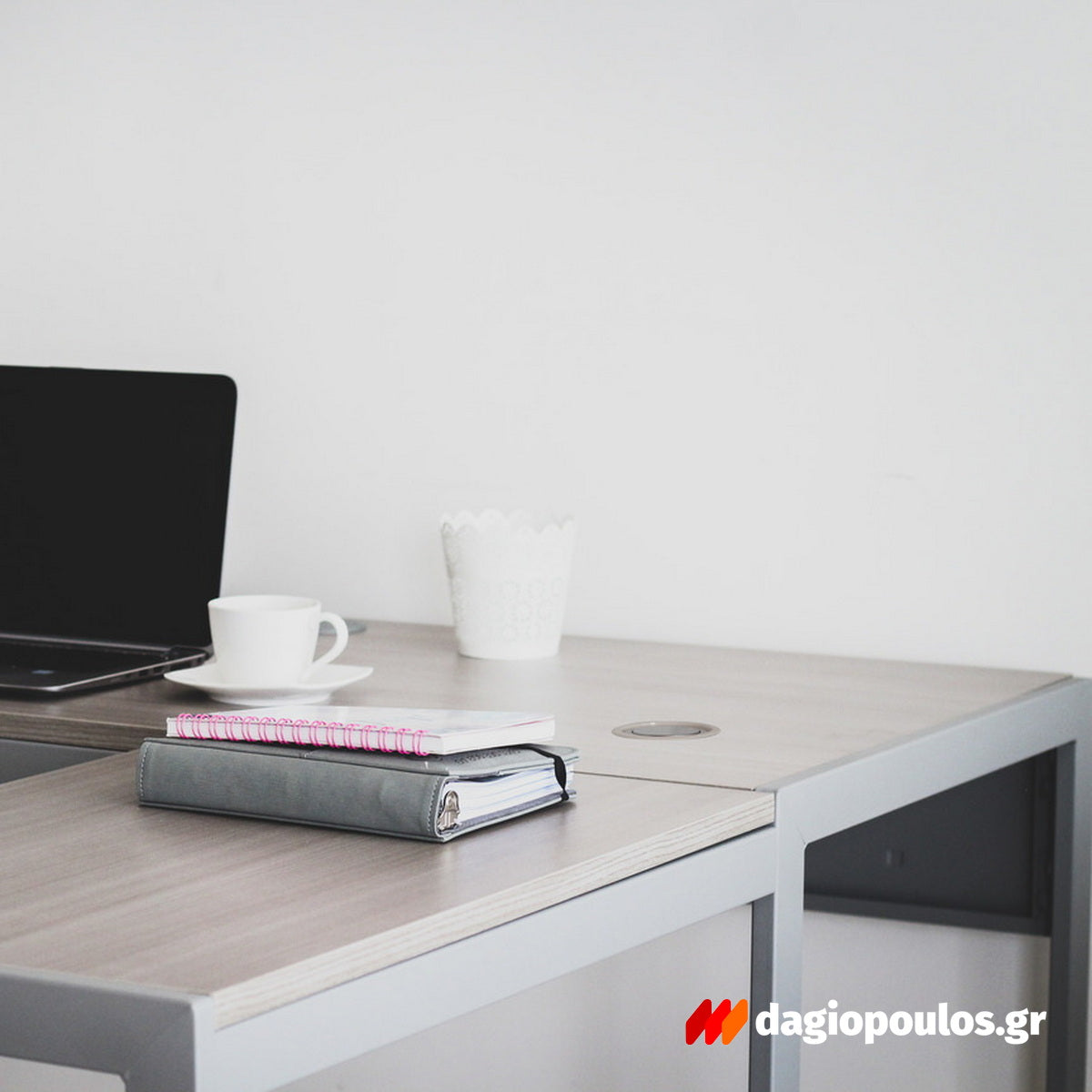 Brennenstuhl Tower 3 Πολύπριζο Ασφαλείας 3 Θέσεων με Διακόπτη και Καλώδιο 2m