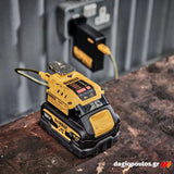 DeWalt DCB094K-QW Φορτιστής Μπαταρίας Με Κλιπ Ζώνης 18V Li-Ion + Καλώδιο USB