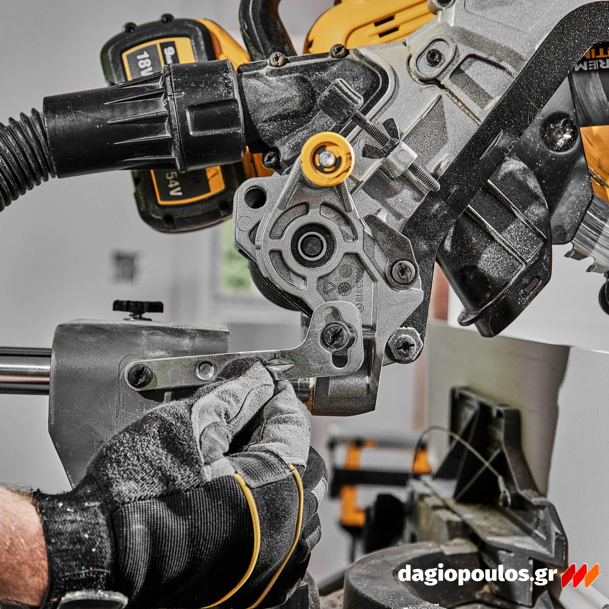 DeWalt DCS781X2-QW Brushless Φαλτσοπρίονο Πάγκου Συρόμενο (Radial) Μπαταρίας 54V XR FLEXVOLT 305mm Με 2 Μπατ.9.0Ah