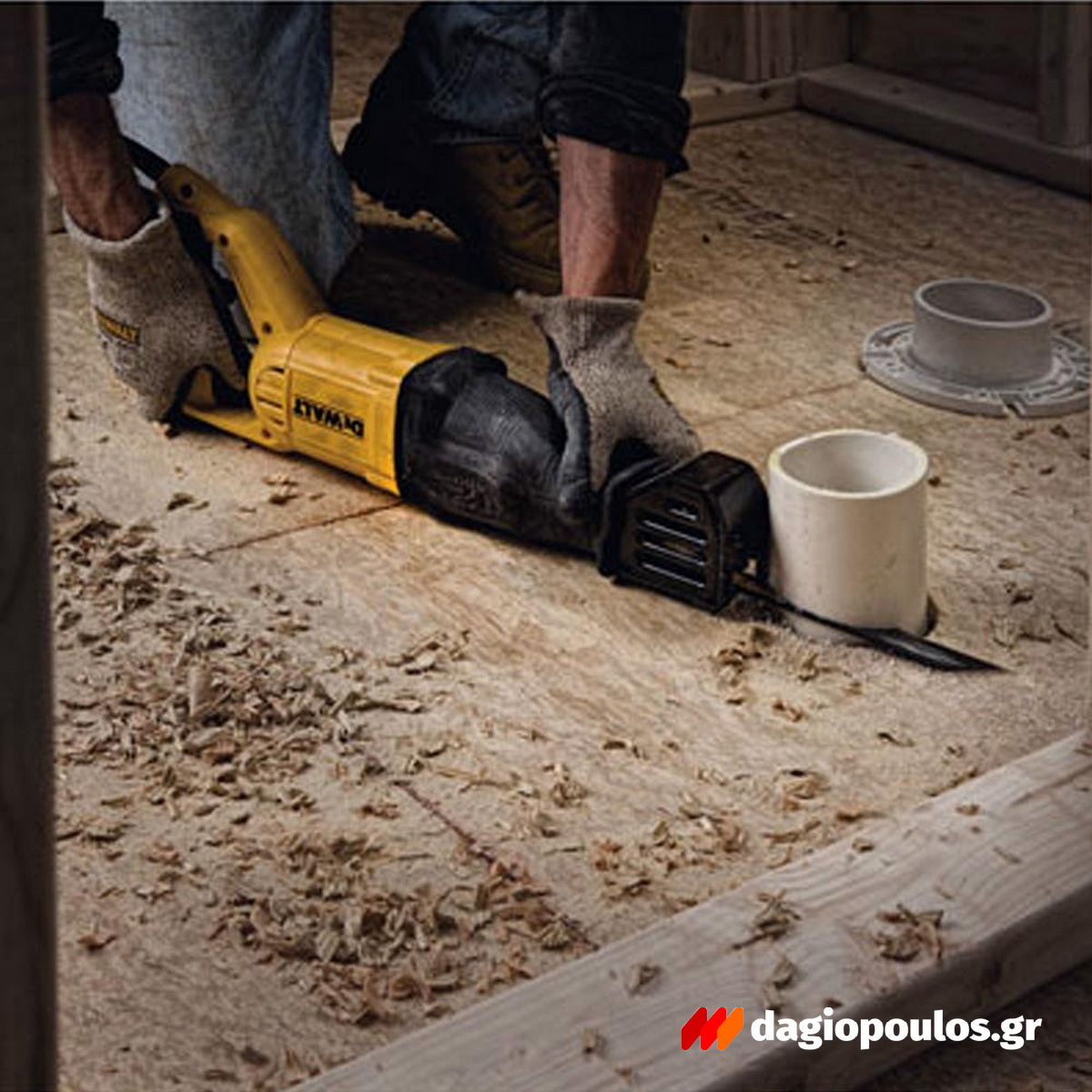 DeWalt DWE305PK-QS Ηλεκτρική Σπαθοσέγα (Σεγάτσα) 1100W