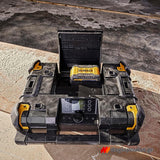 DeWalt DWST1-81078 T-Stak Ραδιόφωνο Μπαταρίας & Φορτιστής Μπαταριών 18V Li-Ion SOLO