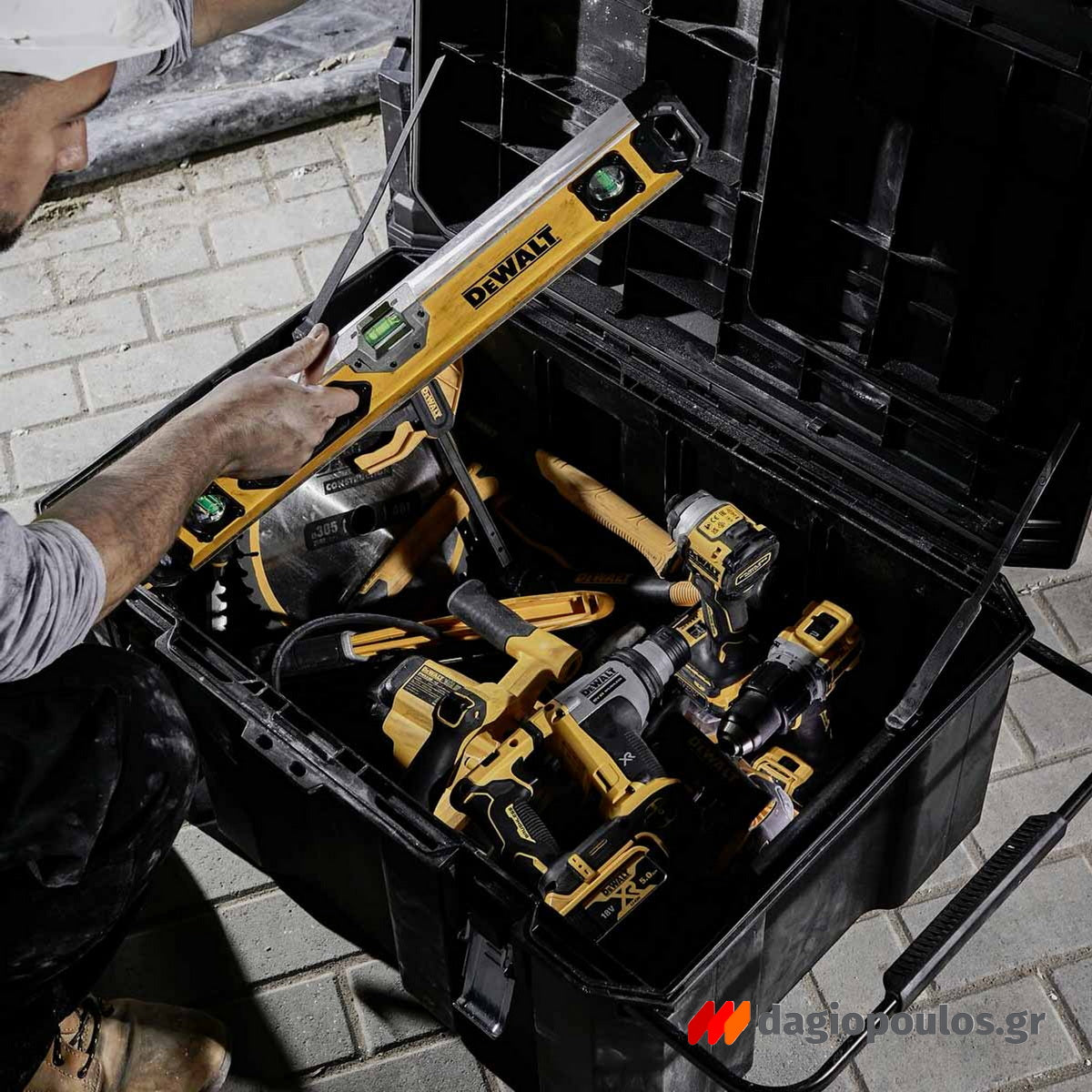 DeWalt DWST17871-1 T-Stak Εργαλειοθήκη Μπαούλο Τροχήλατη 113Ltr