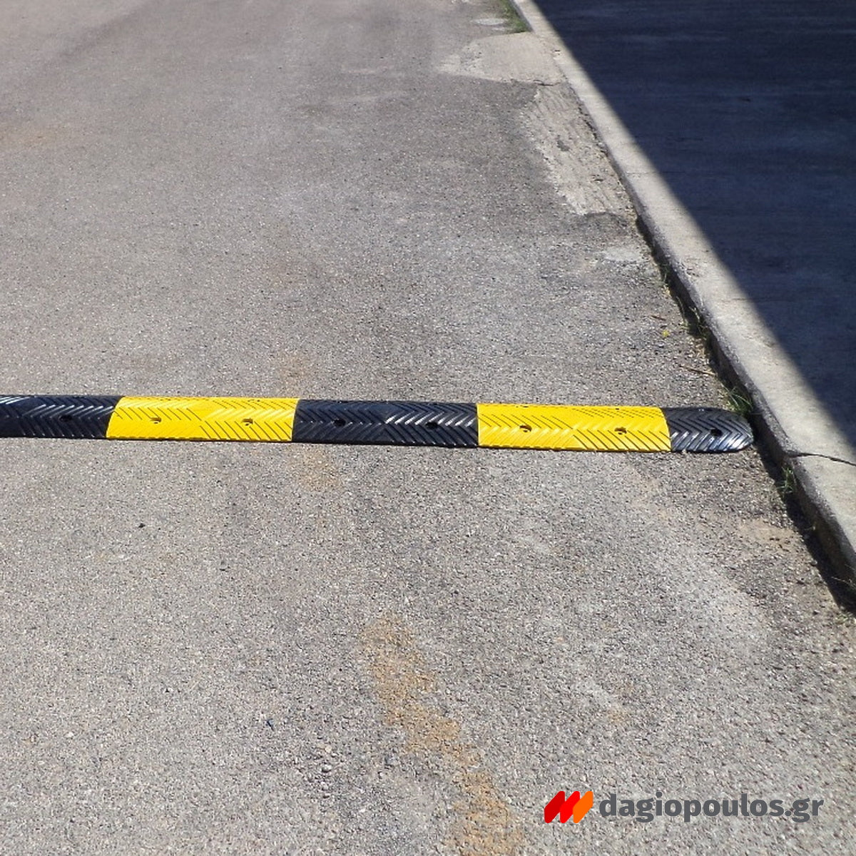 Σαμαράκι Μείωσης Ταχύτητας Ψηλό Μεσαίο Τμήμα Κίτρινο Μαύρο