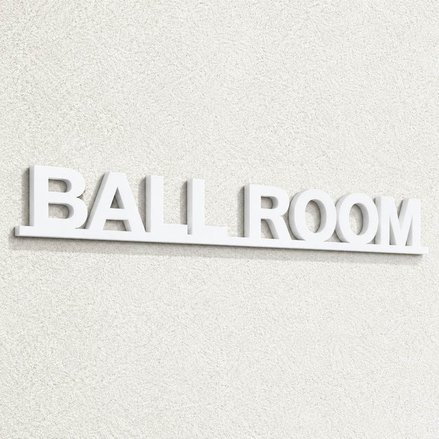 Ψηφιακή απεικόνιση επιγραφής BALL ROOM σε λευκό ακρυλικό