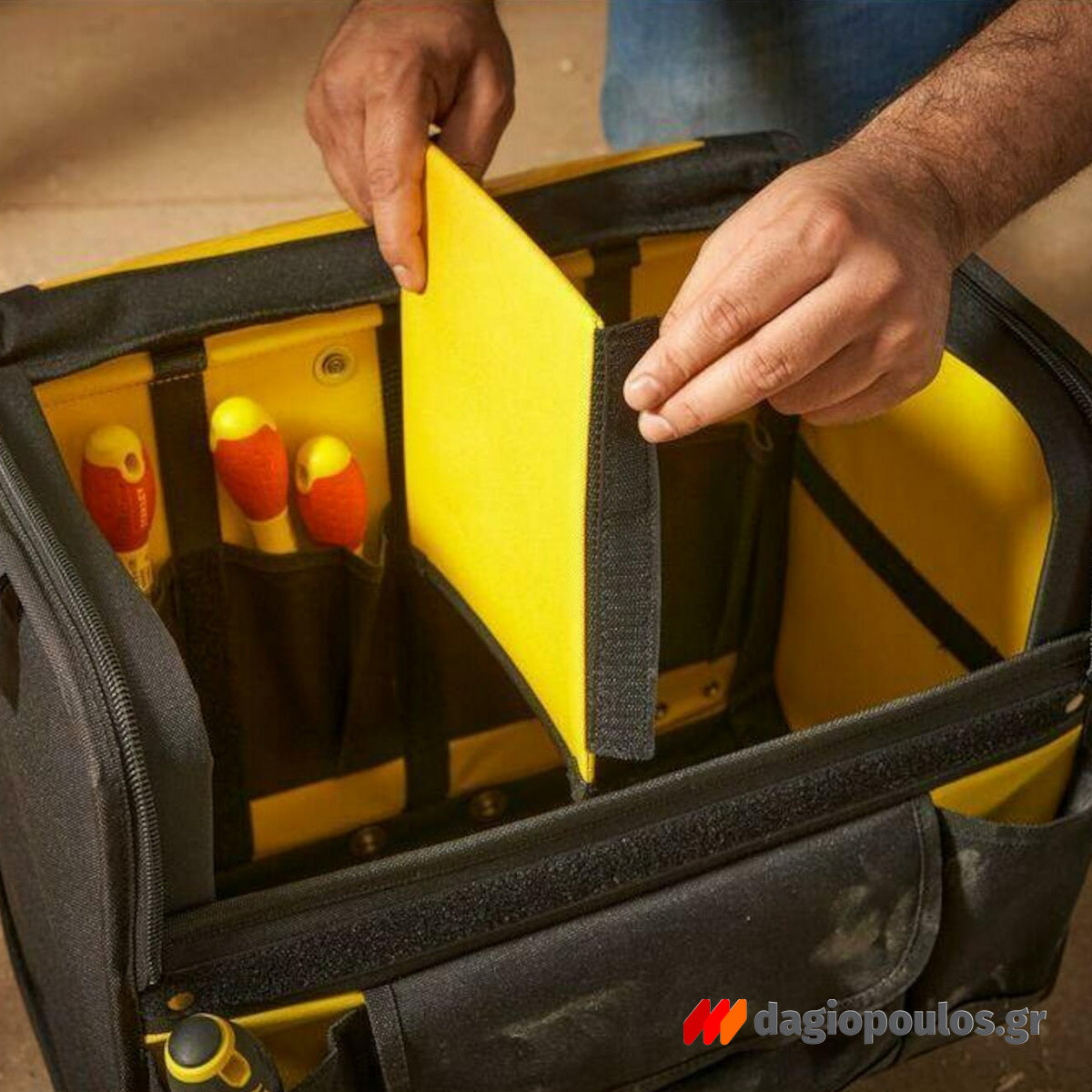 Stanley 1-97-515 Τσάντα Βαλίτσα Εργαλείων Τροχήλατη Με Τηλεσκοπική Λαβή