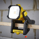 Stanley SFMCL030B-XJ V20 Φορητός Προβολέας Επιθεώρησης & Εργασίας Μπαταρίας 18V Li-Ion Επαναφορτιζόμενος 1850 Lum SOLO