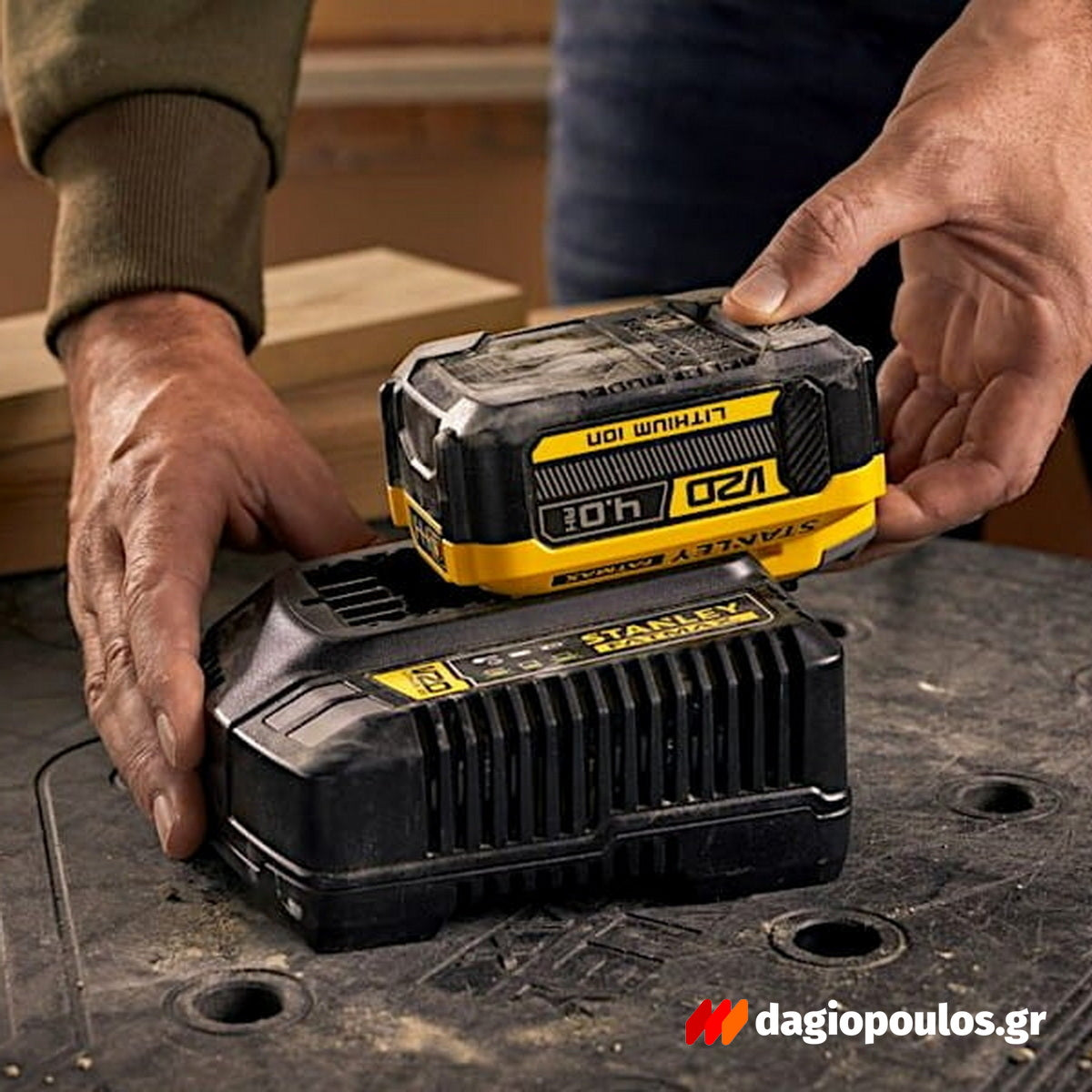 Stanley SFMCPS620M1 20V Fatmax Πτυσόμενο Πριόνι Κονταριού Μπαταρίας 18V Li-Ion 20cm Με Μπαταρία 4.0Ah