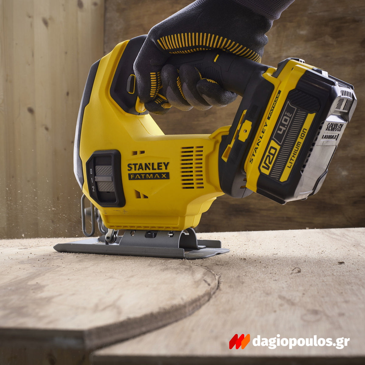 Stanley SFMCS600M2K-QW V20 Σέγα Μπαταρίας 18V Li-Ion Με 2 Μπαταρίες 4.0Ah & Βαλίτσα