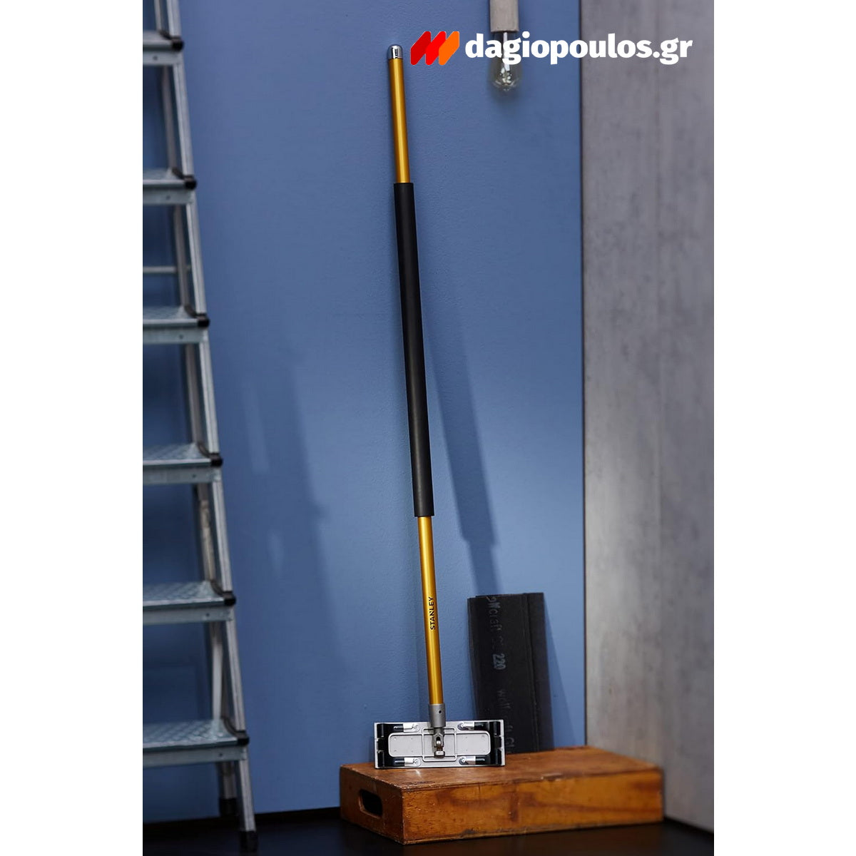 Stanley STHT0-05928 Τάκος (Τριβίδι) Γυαλόχαρτου Με Κοντάρι