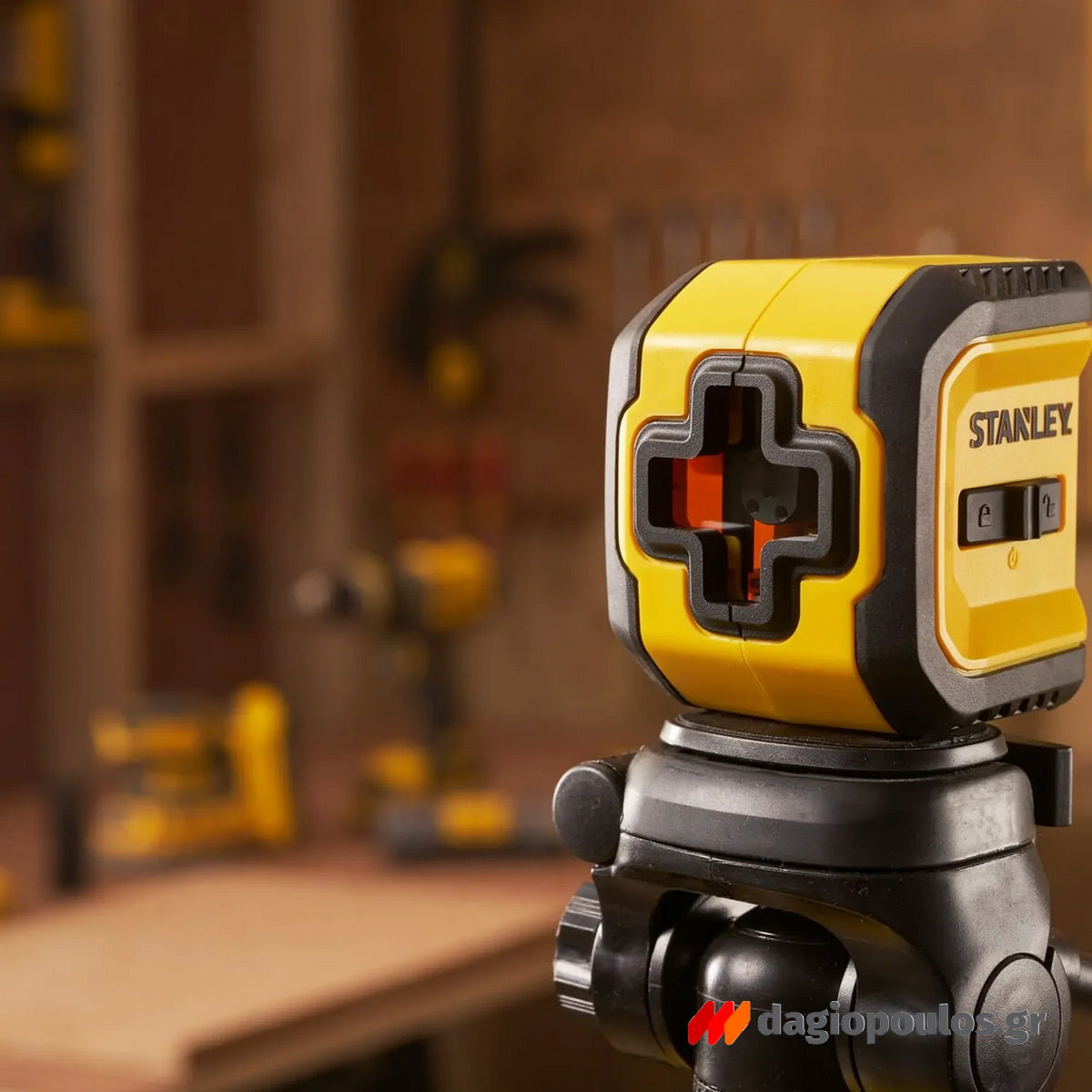 Stanley STHT77611-0 Cross Line Αλφάδι Laser Σταυρού Κόκκινης Γραμμής