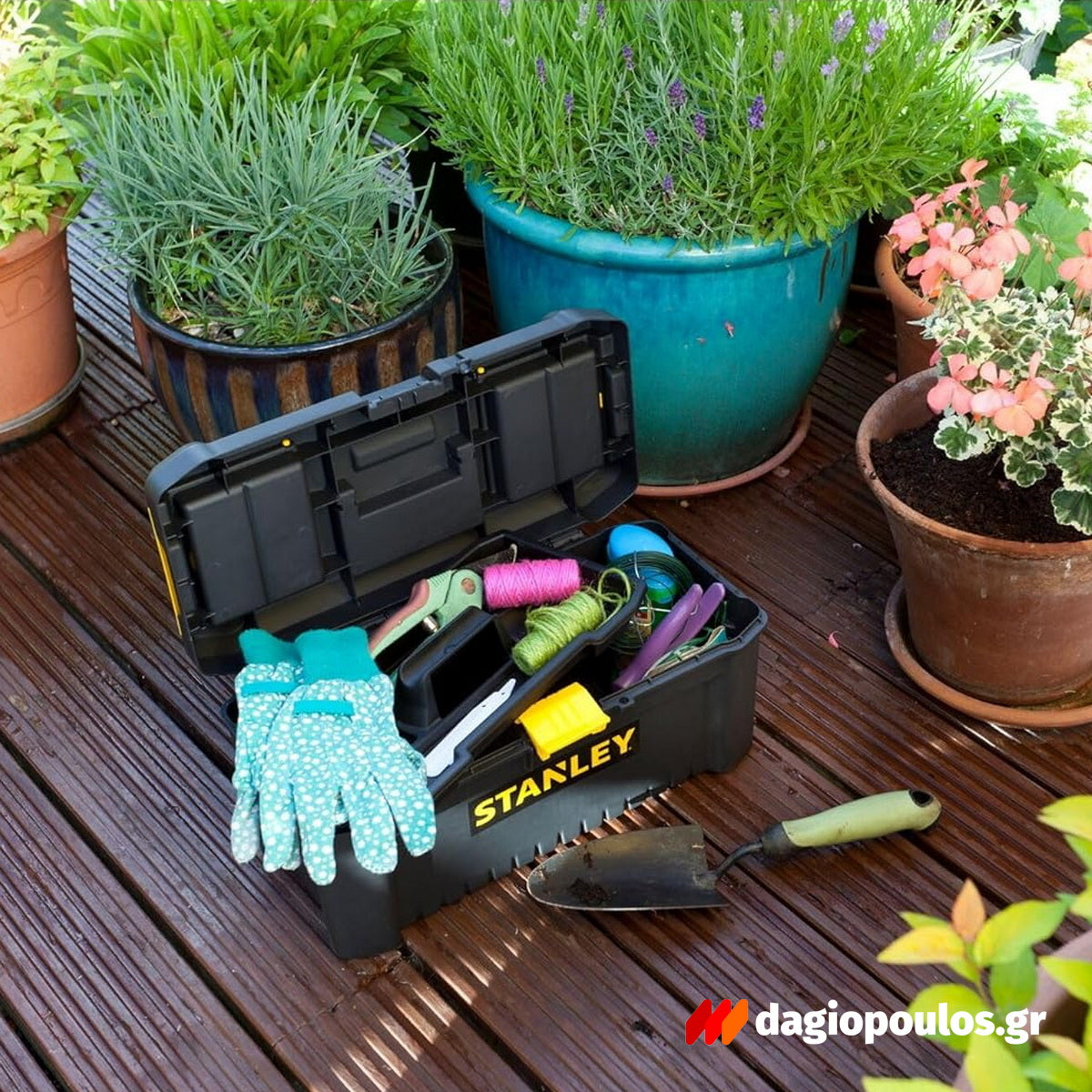 Stanley STST1-75517 Essential Εργαλειοθήκη Με Πλαστικά Κουμπώματα 16" 8Ltr