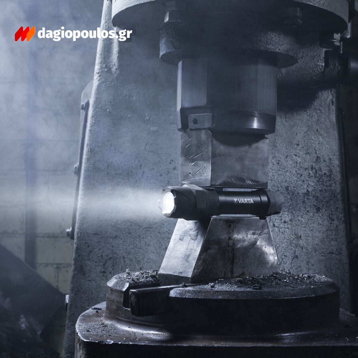 Varta Indestructible F30 Pro Led Φακός Χειρός 650 lumens