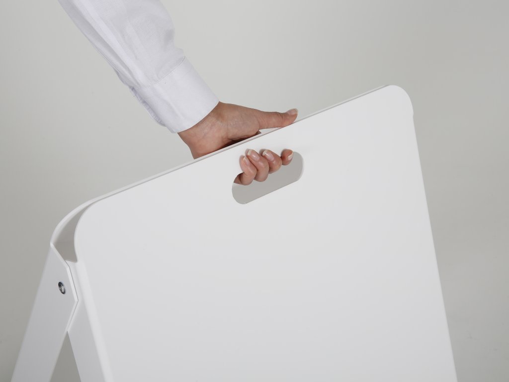 Επιδαπέδιο σταντ τύπου Λ ανέβασε το LOGO σου