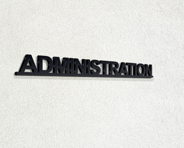 Αυθεντική μαύρη επιγραφή ADMINISTRATION ως δείγμα σχήματος για τη λευκή έκδοση